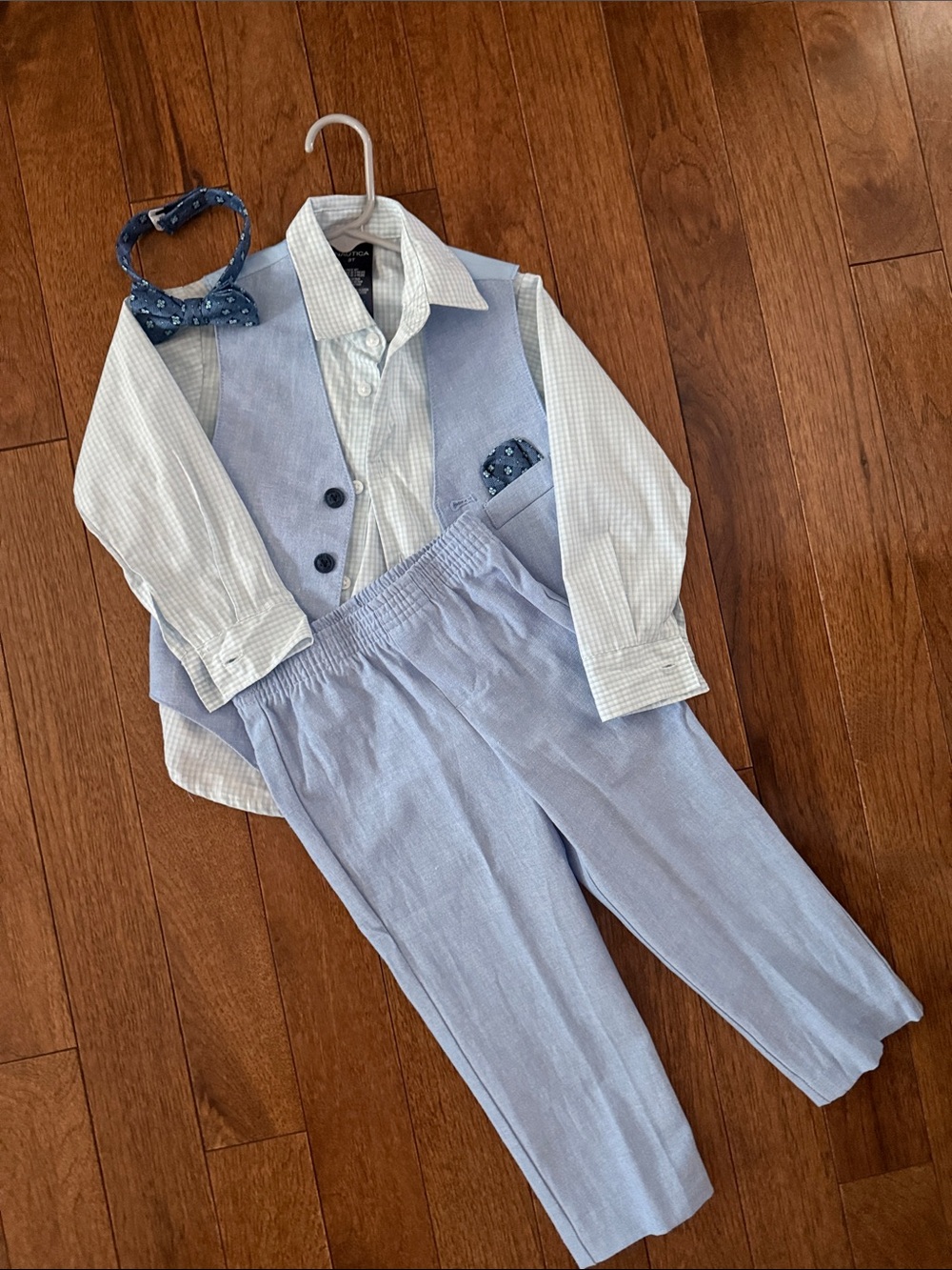 NAUTICA 3 PIECE TODDLER BOY VEST SUIT SIZE 3t WITH BOWTIE